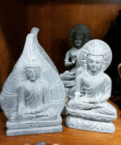 Статуэтка Будды из камня